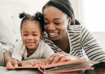 Four Ideas to Encourage Family Reading Time